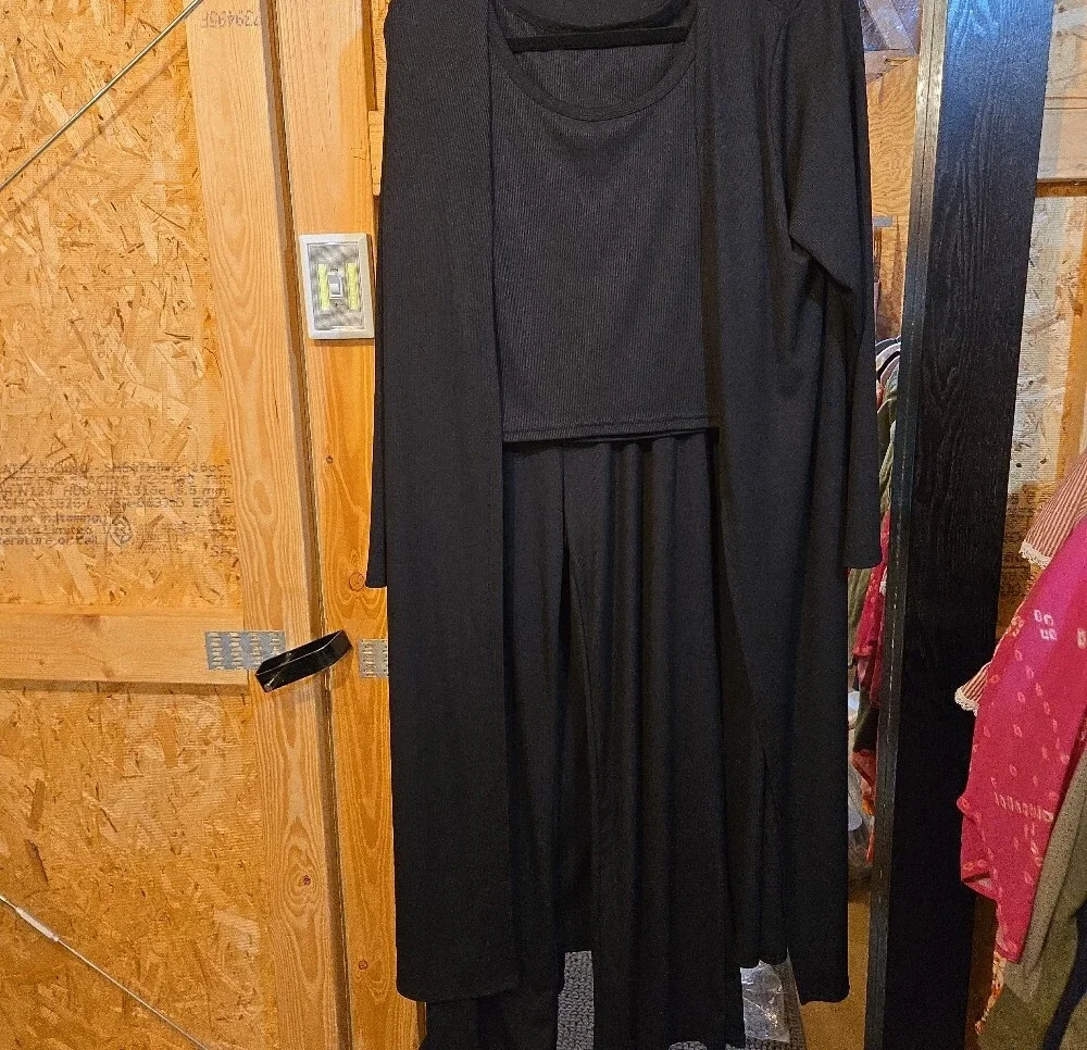 Charcoal Three-Piece Lounge Set - Long Cardigan, Crop Tank, Wide Pants - Picture 2 of 8